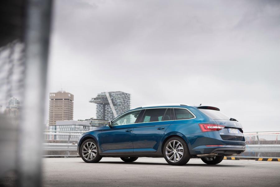  Skoda Superb Wagon 2016 года  (фото 7 из 24)